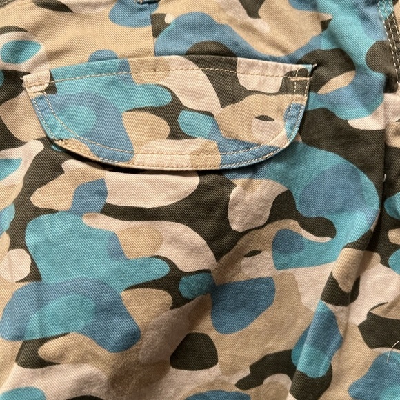 NEW wo tags, Camo Cargo pants - Picture 5 of 7